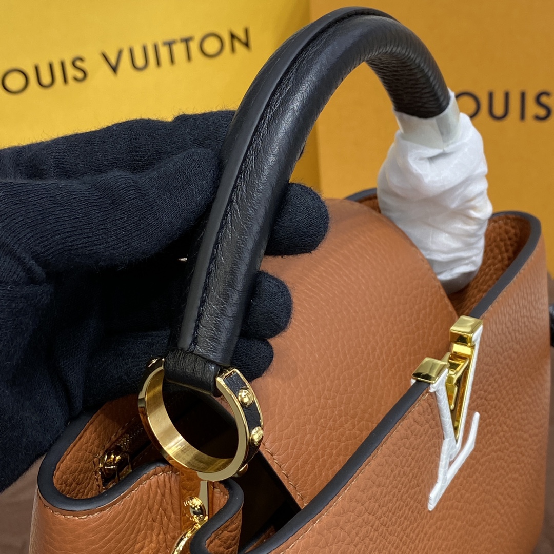 Louis Vuitton CAPUCINES BB Taurillon Leather Bag M59266 Gold / Noir